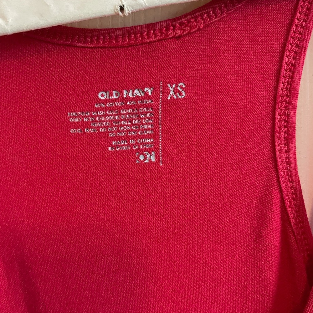 Xsmall tank top - Picture 2 of 2